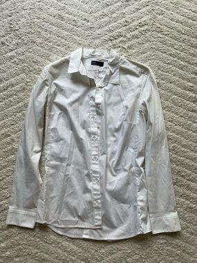GAP White Long-Sleeve Dress Shirt